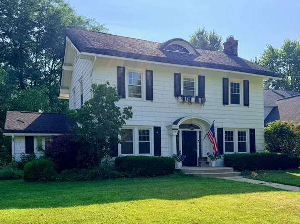1010 Kensington Ave, Grosse Pointe Park, MI 48230