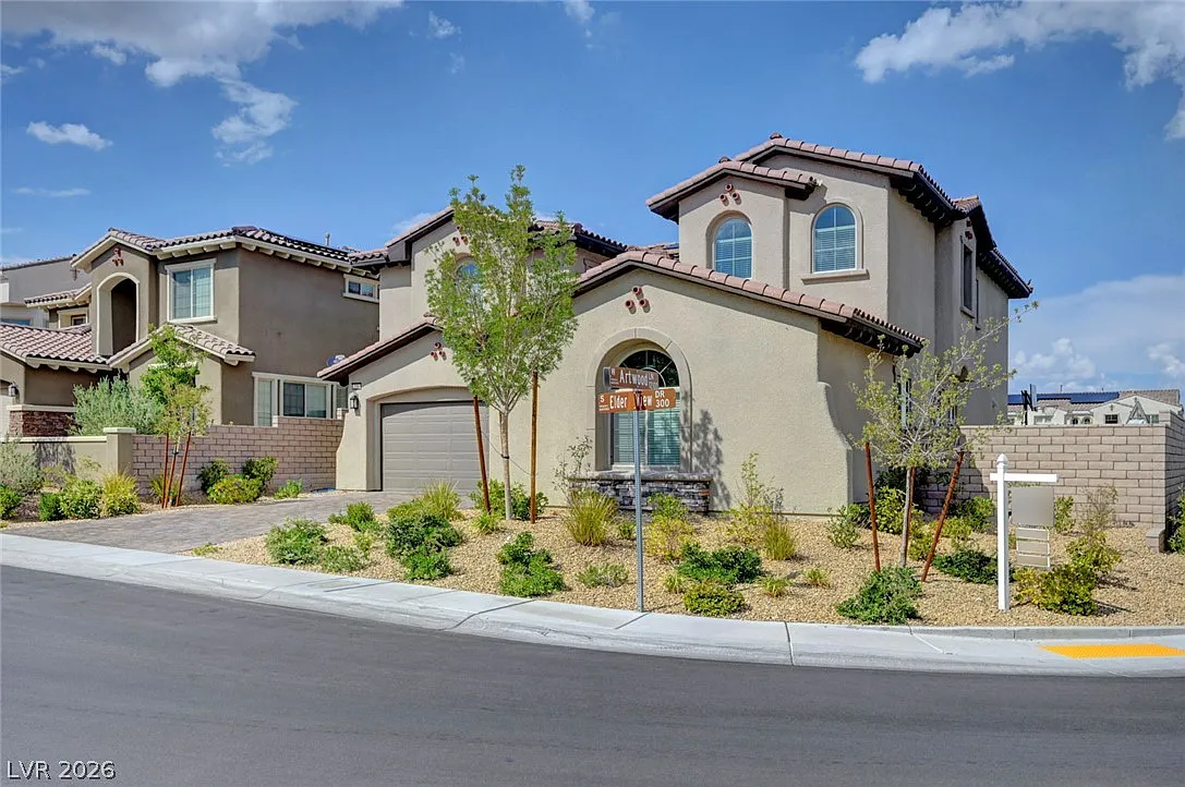 4 bed, 2.5 bath, 3314 sqft, $6,500 — Photo 3