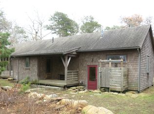 1 Red Arrow Rd, West Tisbury, MA 02575