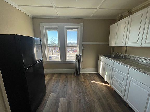 2nd image of 9 Dalton Ave #5