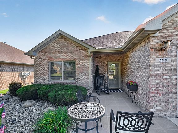 2nd image of 125 Cardinal Ln