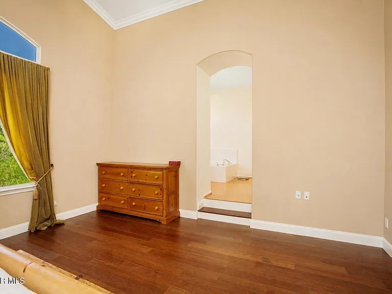 1004 Lambourne Pl — Photo 28