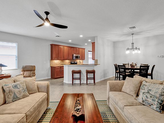5th image of 6435 Lennox Lane
