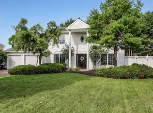 33 Hawthorne Ave, Holmdel, NJ 07733