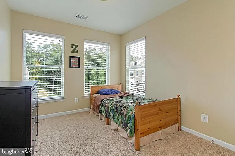 42685 Orefield Ter — Photo 14