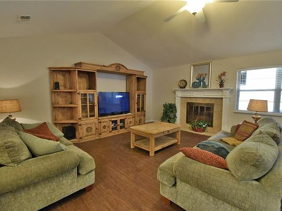 4th image of 3736 Billie Faye Dr