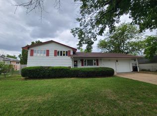 111 W Parkway Ave, Salina, KS 67401