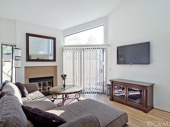 5th image of 319 Deerfield Ave #10