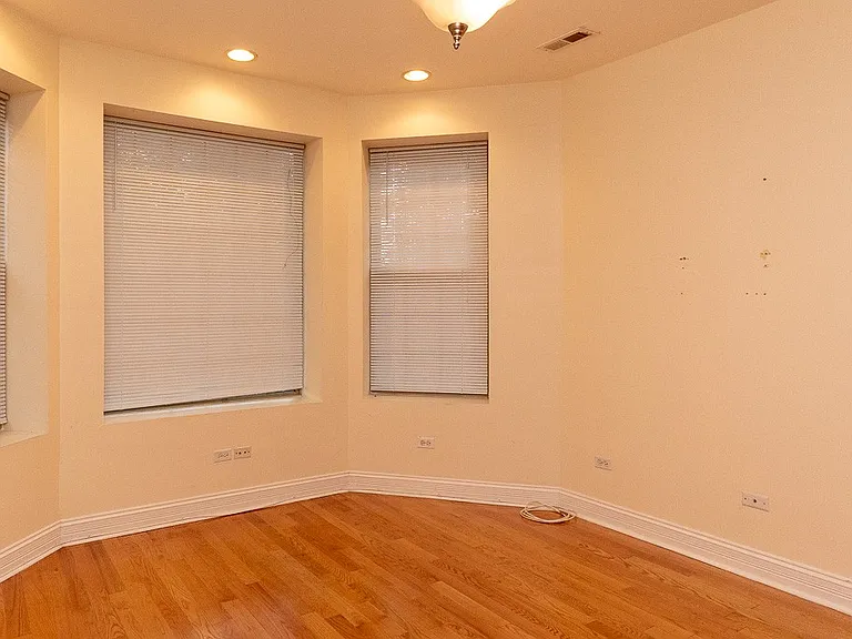 2537 N Kildare Ave #2 — Photo 9