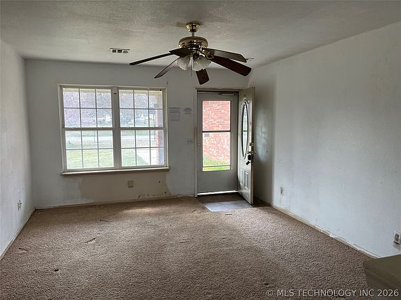 3rd image of 208 S Osage Ave