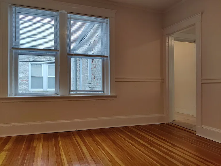 8 Barrows St #1E — Photo 20