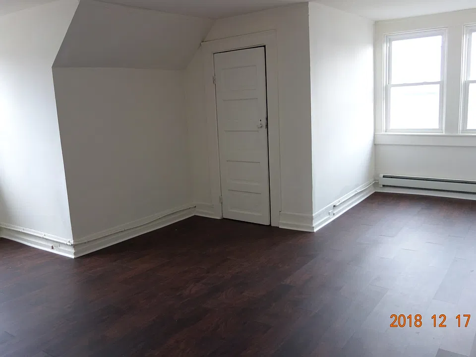 21 N Gouverneur Ave #D