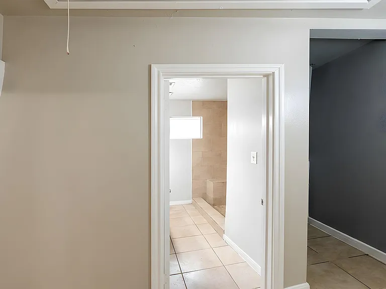 Weaver Condos — Photo 21