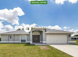 1107 SE 5th Ave, Cape Coral, FL 33990