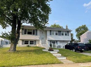 602 Howell Dr, Westampton, NJ 08060