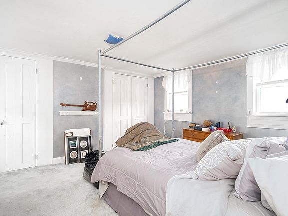 29th image of this home