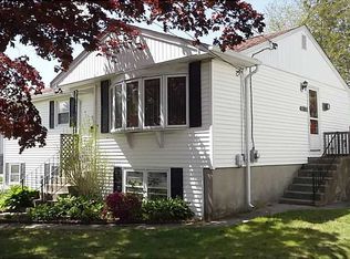 93 Jacksonia Dr, North Providence, RI 02911