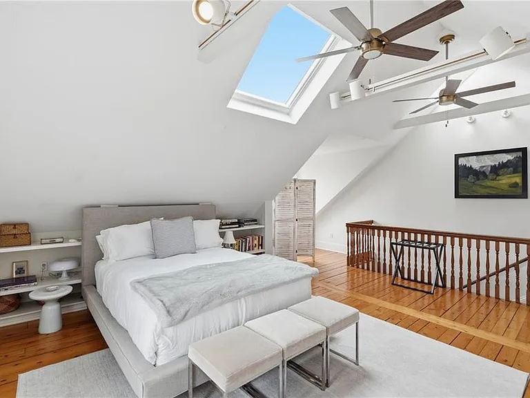 52 Berkeley Ave — Photo 37