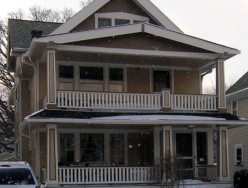 1296 St. Charles