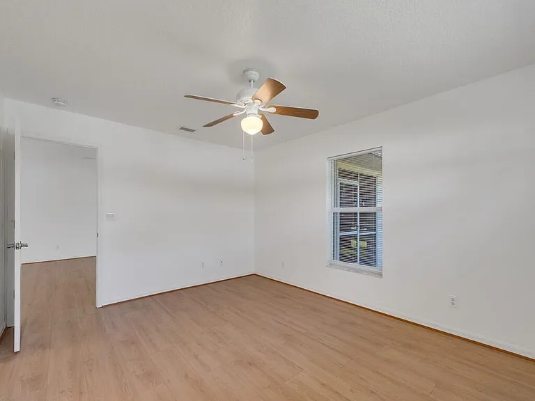 11171 Airport Dr — Photo 15