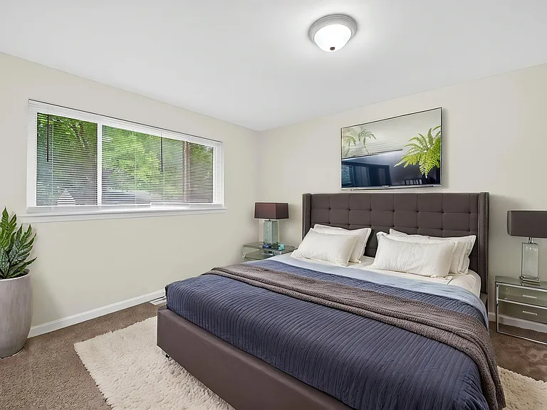 17 Hill Pl — Photo 14