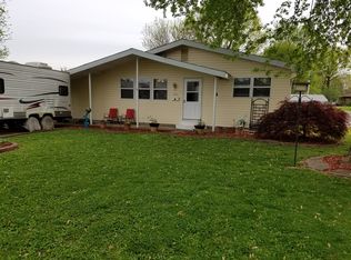 200 E 5th St, Hartford, IL 62048