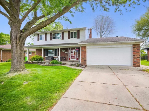 39582 Tunstall Dr, Clinton Township, MI 48038