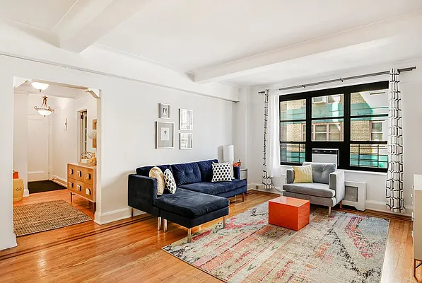 Sold by Compass | media 17