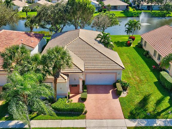 2nd image of 9563 Arbor View Drive N