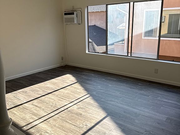 3rd image of 501 W Newmark Ave APT D