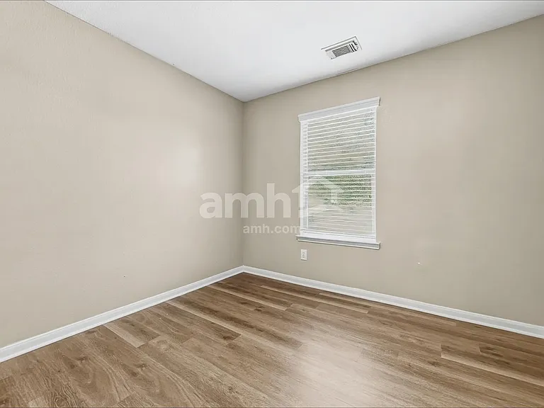 16311 Hayesford Ln — Photo 13