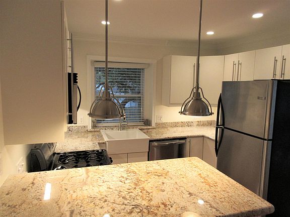 2nd image of 102 W 12th St APT 12