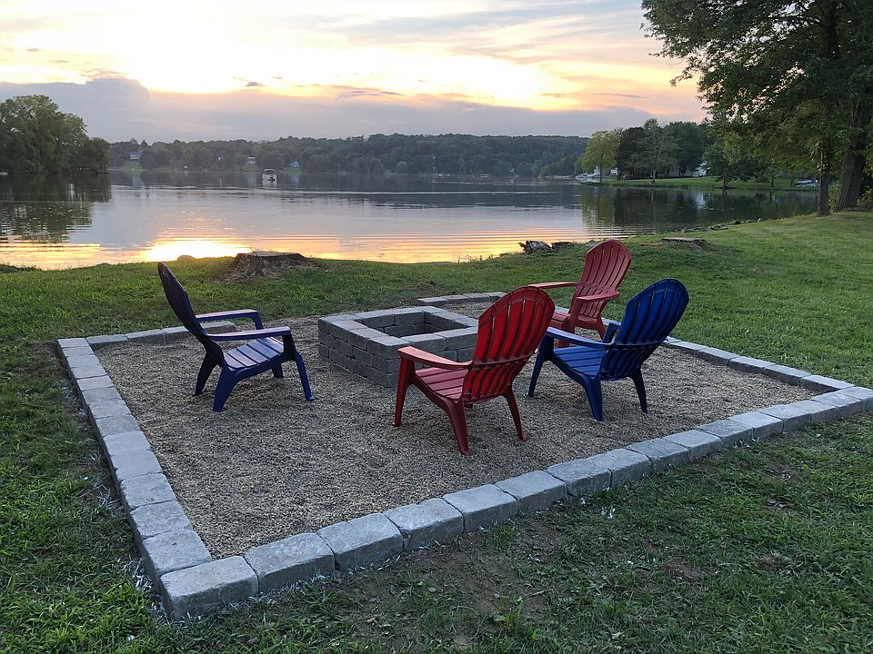 1st image of 83 Shore Dr