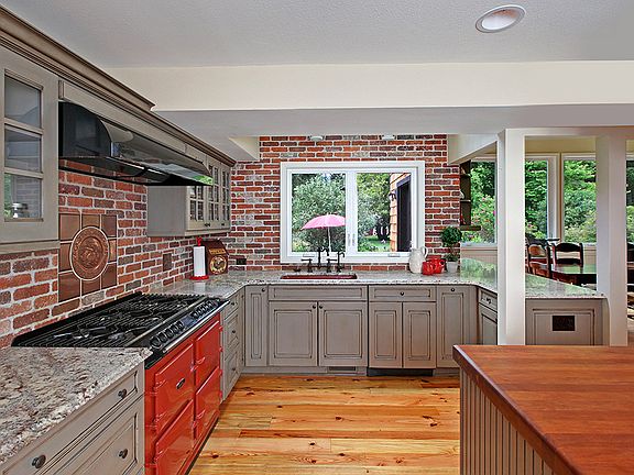 3rd image of 14343 168th Ave NE