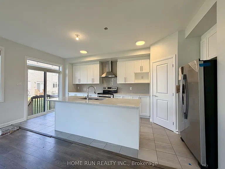 1009 Ballyhale Hts — Photo 7