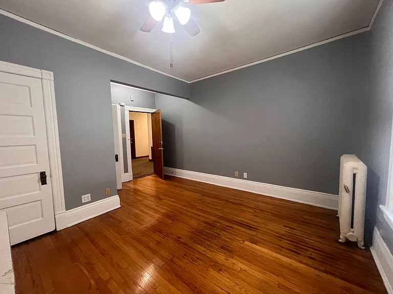 1830 N Oakland Ave — Photo 3