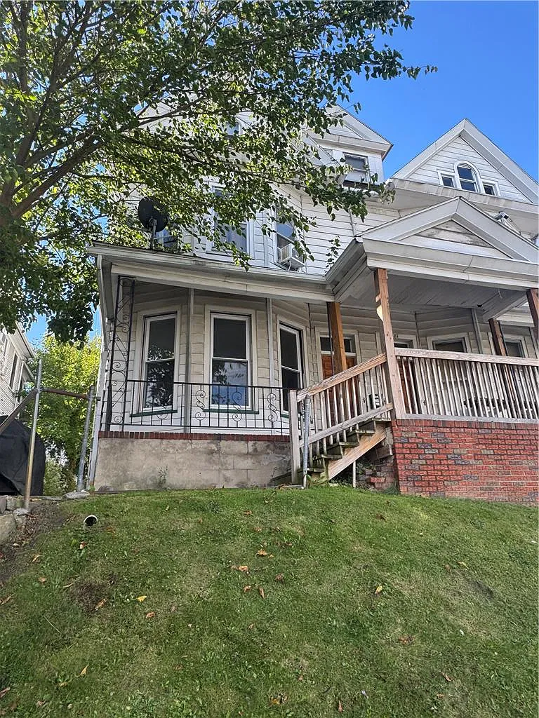 3 bed, 7386 sqft, $1,200 — Photo 1
