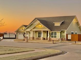 105 Vineyard Ct, Henrietta, TX 76365