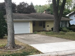 726 Sunset Dr, Naperville, IL
