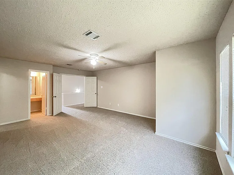 3079 Hill St — Photo 17