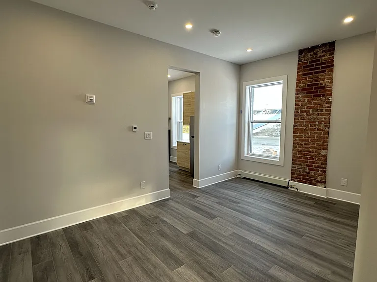 4 Water St #5 — Photo 8