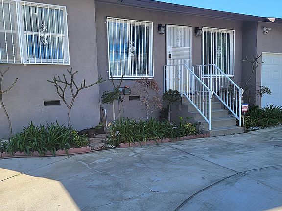 3rd image of 2568 Loma Vista Dr