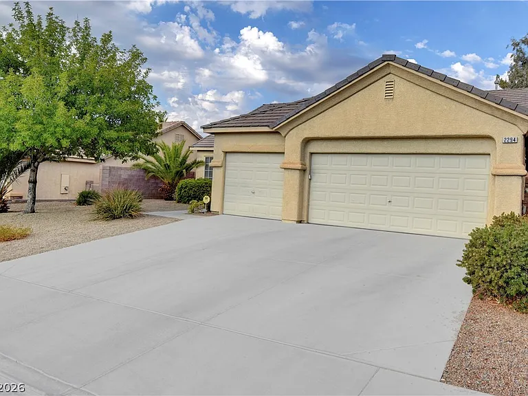 2294 Tedesca Dr — Photo 1