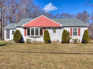 18 Gervais St, Coventry, RI 02816