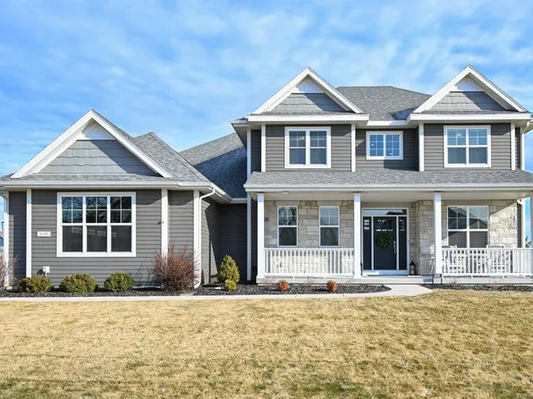 8130 West Mourning Dove LANE, Mequon, WI 53097