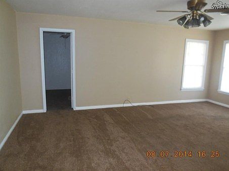 4th image of 4724 Alamo Dr