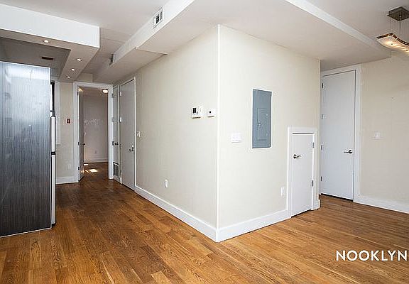 4th image of 399 Bleecker St #2G