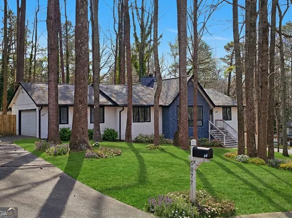 5077 Martindale Ln, Stone Mountain, GA 30088