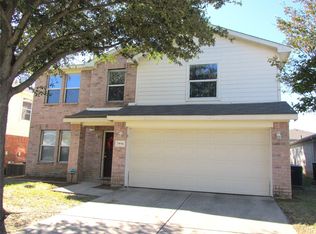 7956 Meadow Spring Ln, Fort Worth, TX 76120