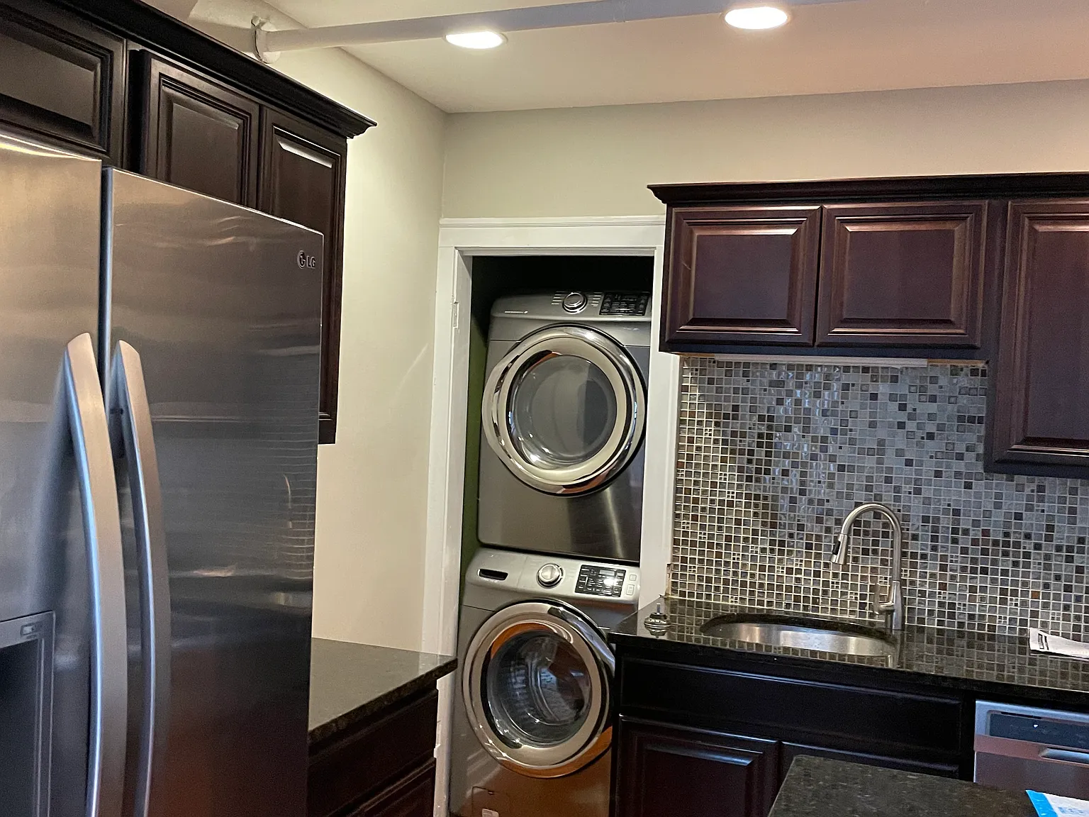 1 bed, 800 sqft, $1,850 — Photo 2